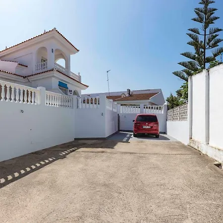 Chalet en Matalascañas a 300 metros de la playa Exterior foto