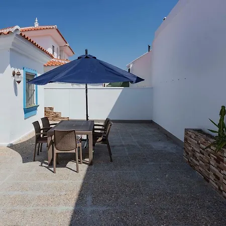 Chalet en Matalascañas a 300 metros de la playa Exterior foto
